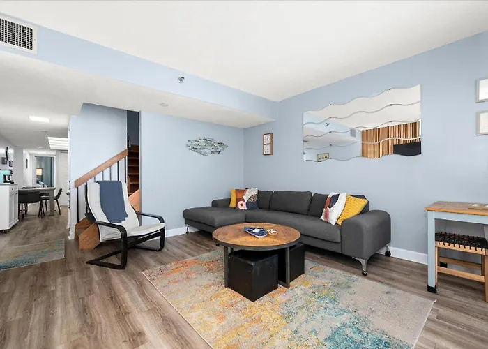 2 Bed, 2 Bath Ocean Front At The Century With Indoor Pool! *