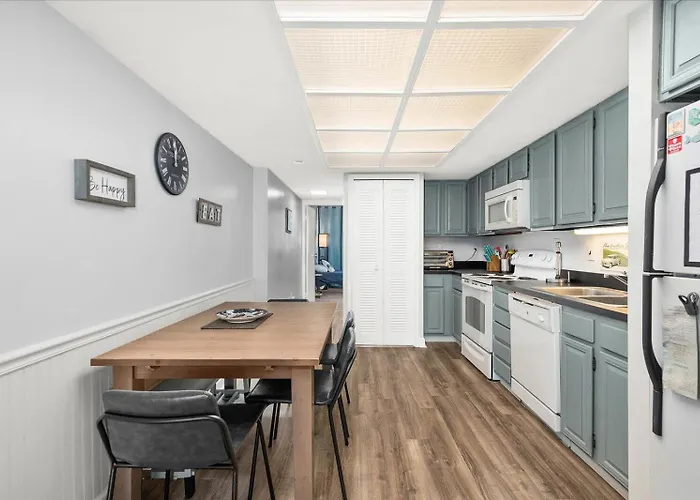 2 Bed, 2 Bath Ocean Front At The Century With Indoor Pool! Holiday home