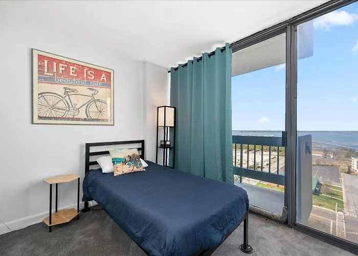 2 Bed, 2 Bath Ocean Front At The Century With Indoor Pool! Holiday home Ocean City