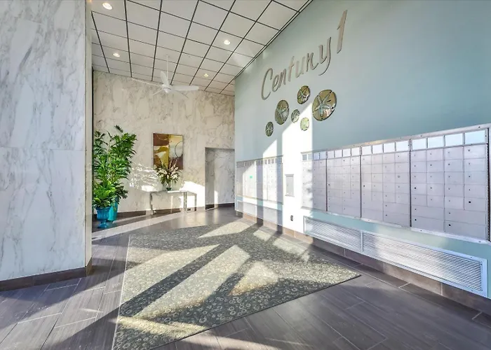 2 Bed, 2 Bath Ocean Front At The Century With Indoor Pool! Holiday home