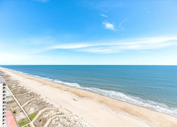 2 Bed, 2 Bath Ocean Front At The Century With Indoor Pool! Holiday home